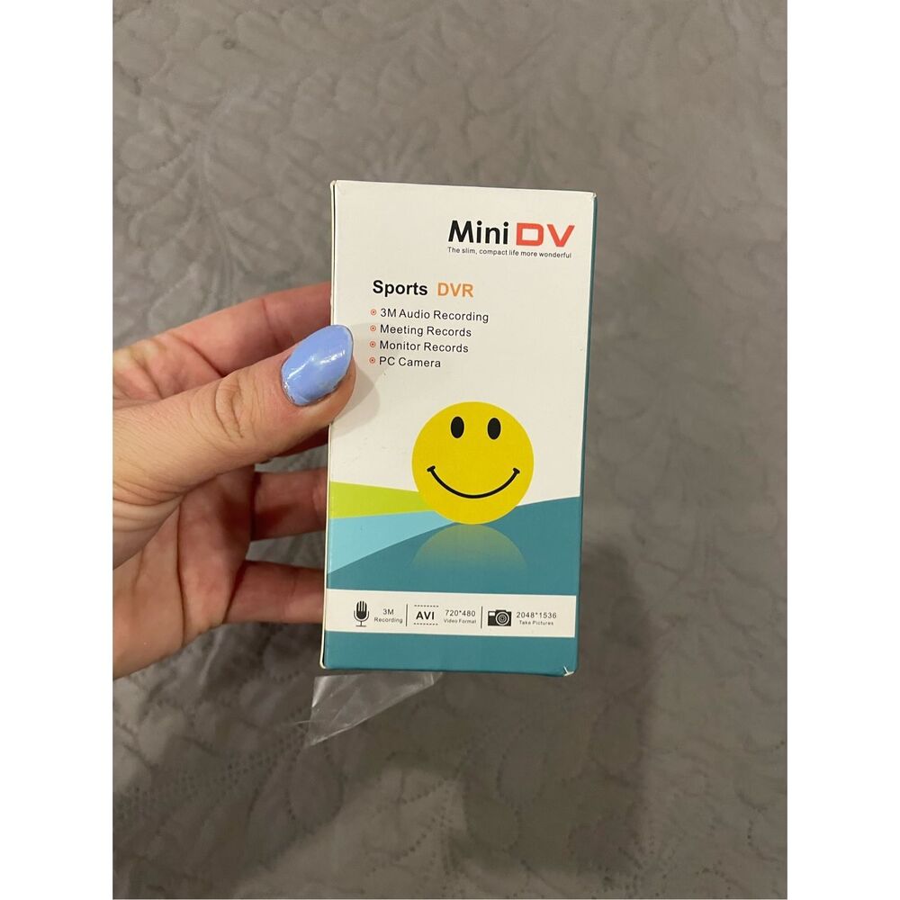 Mini DV Hidden Nanny Cam Smiley Face New No Charger